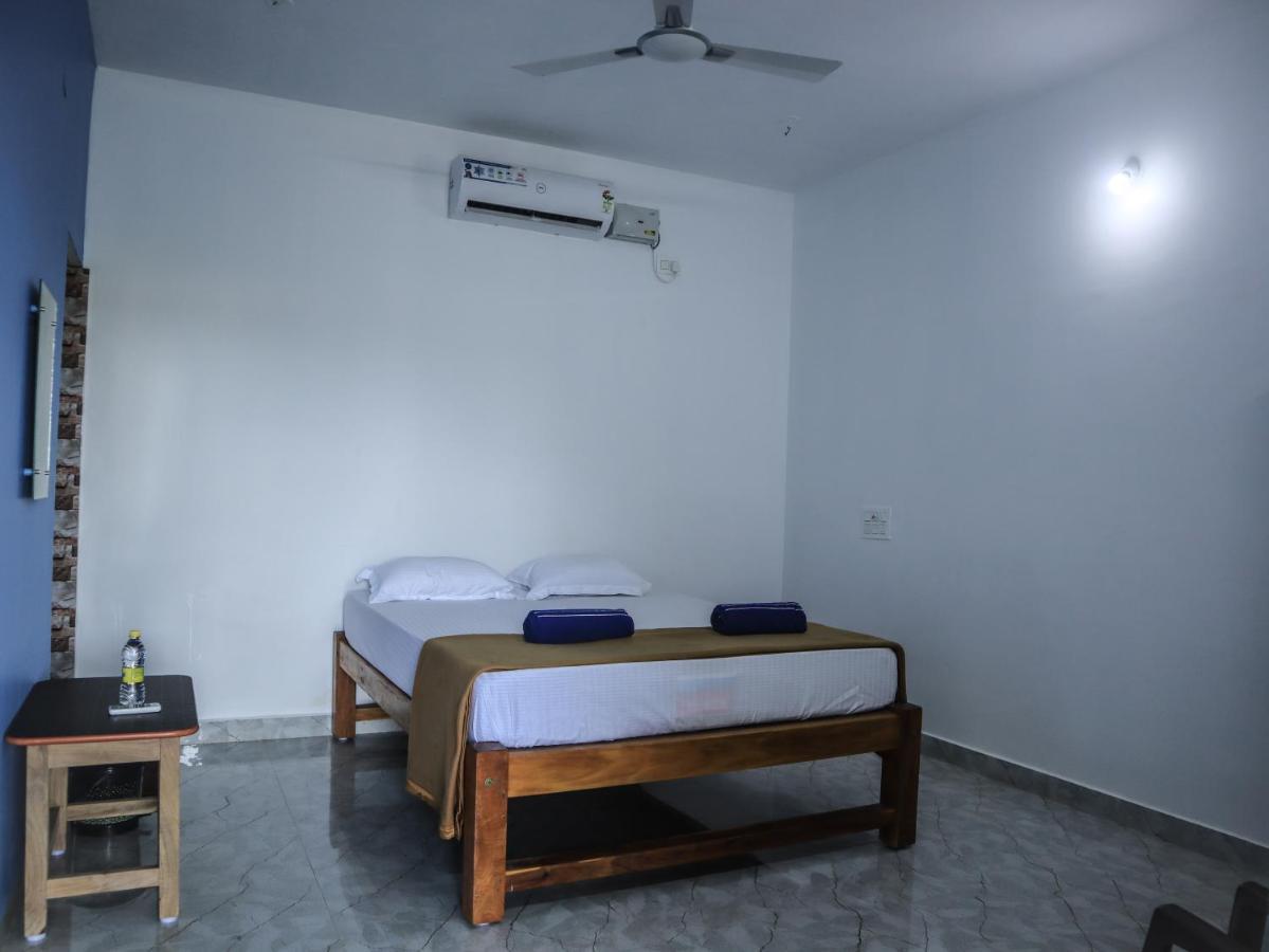 Elmar Hotel Gokarna  Bagian luar foto