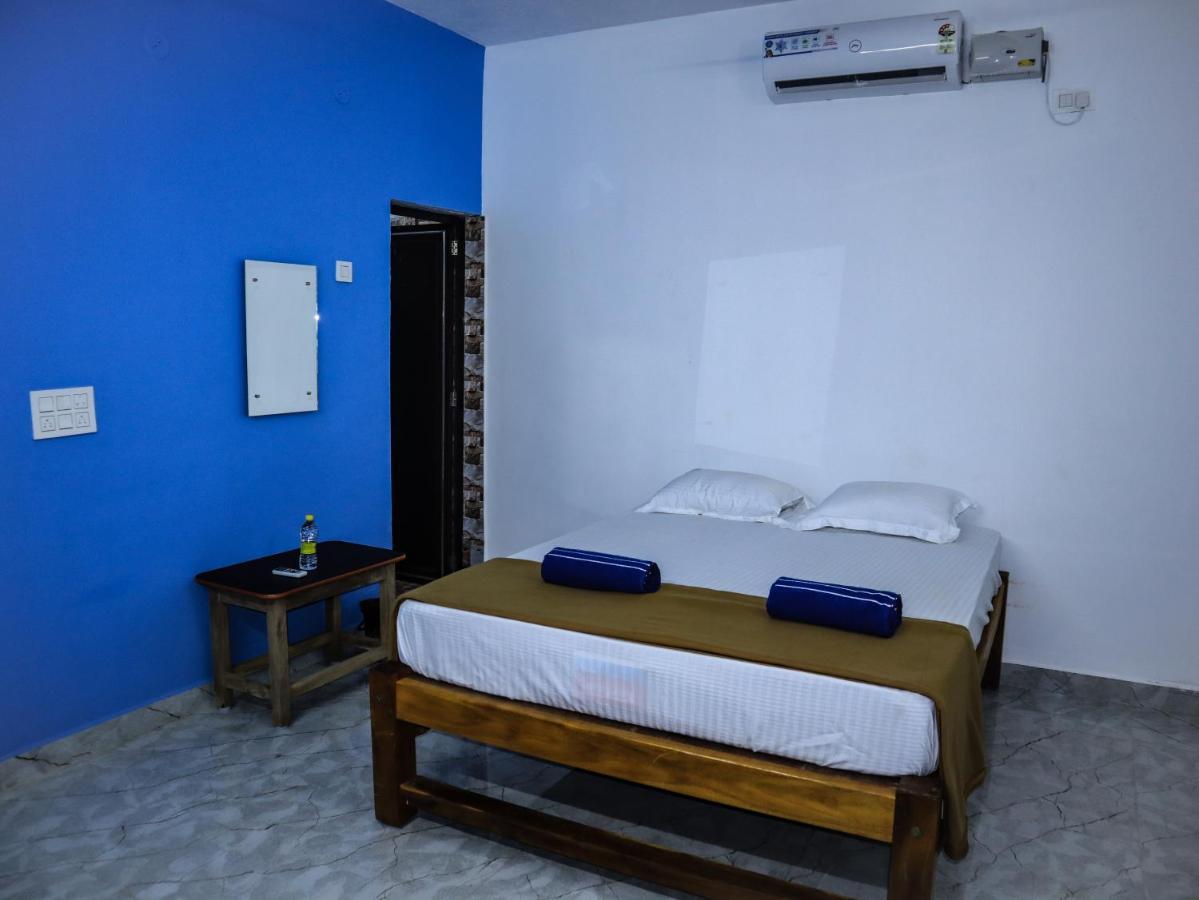 Elmar Hotel Gokarna  Bagian luar foto